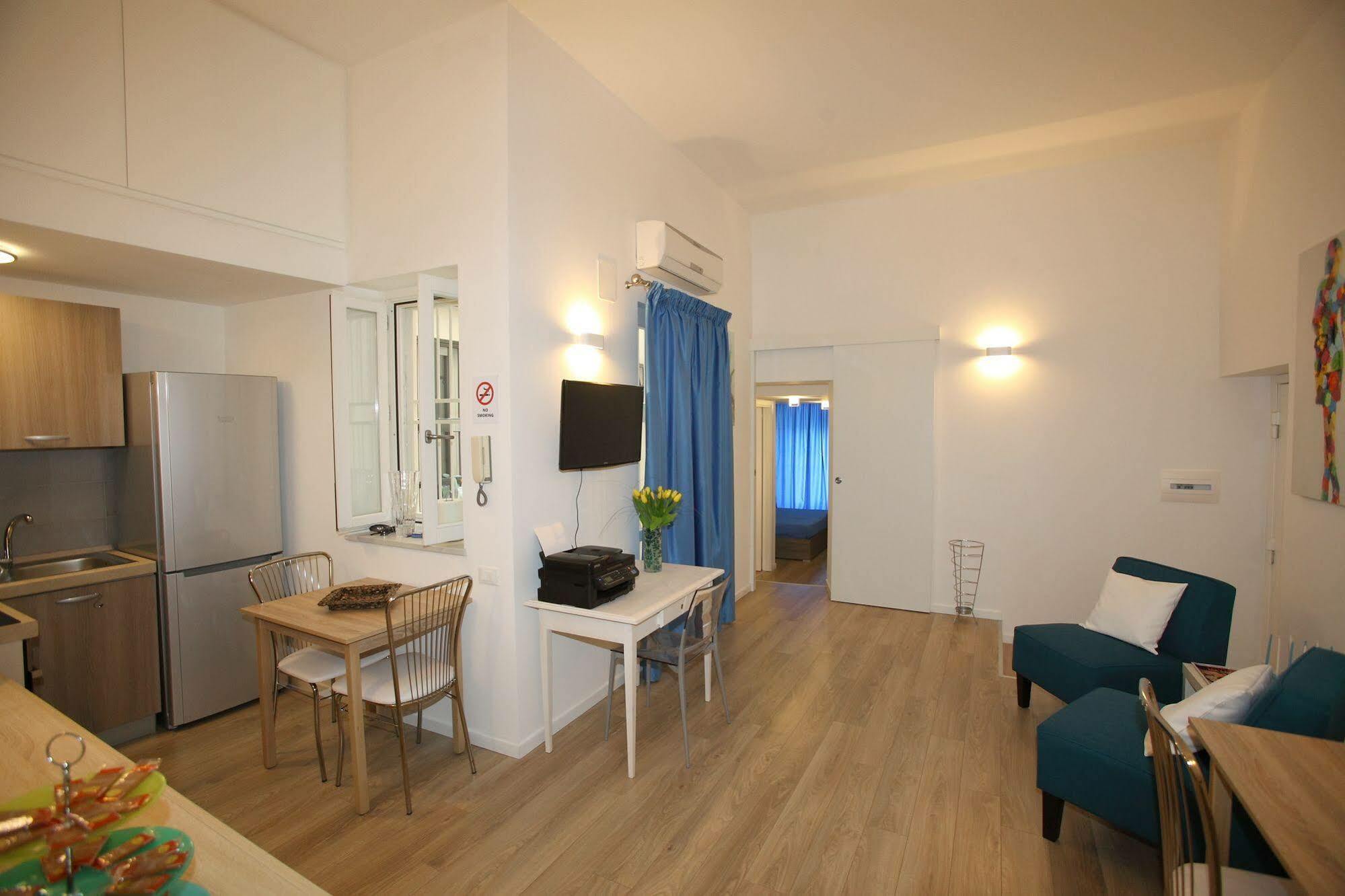 B&B Teatro Palermo Bagian luar foto