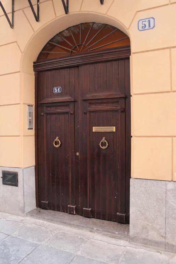 B&B Teatro Palermo Bagian luar foto